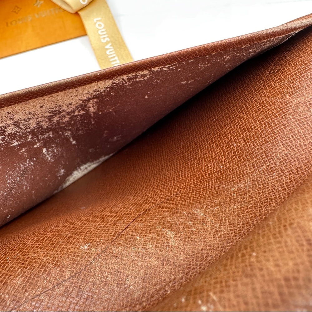 AUTHENTIC Louis Vuitton wallet. Good condition. - Picture 11 of 13